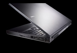 Dell Precision otevřený